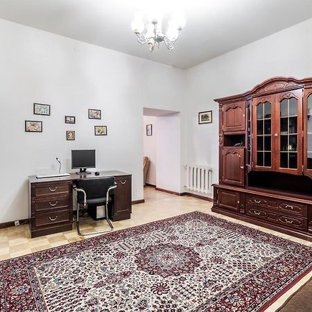 Doroshenka Antique Apartment 利沃夫 外观 照片