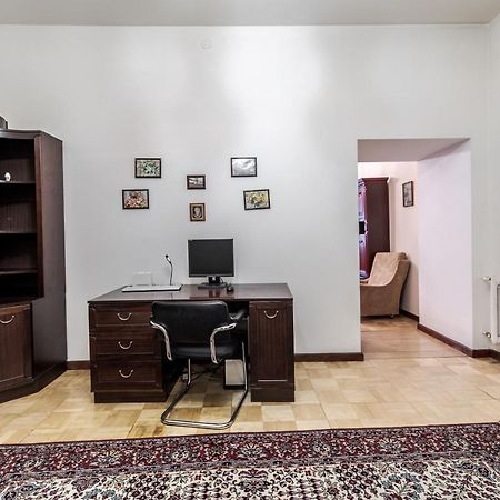 Doroshenka Antique Apartment 利沃夫 外观 照片