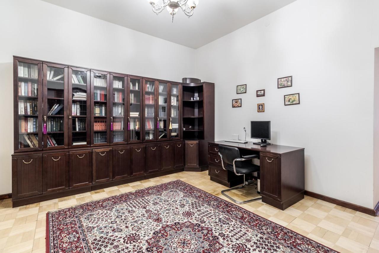 Doroshenka Antique Apartment 利沃夫 外观 照片